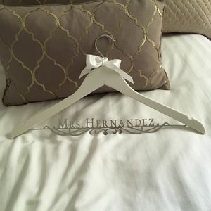 MRS. HERNANDEZ engraved hanger